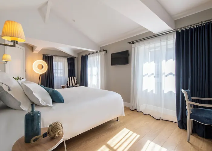 Grand Voile - Christopher Coutanceau * La Rochelle