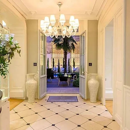 Hotel Grand Voile - Christopher Coutanceau *