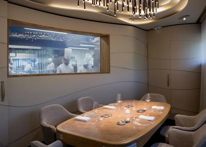 Grand Voile - Christopher Coutanceau *