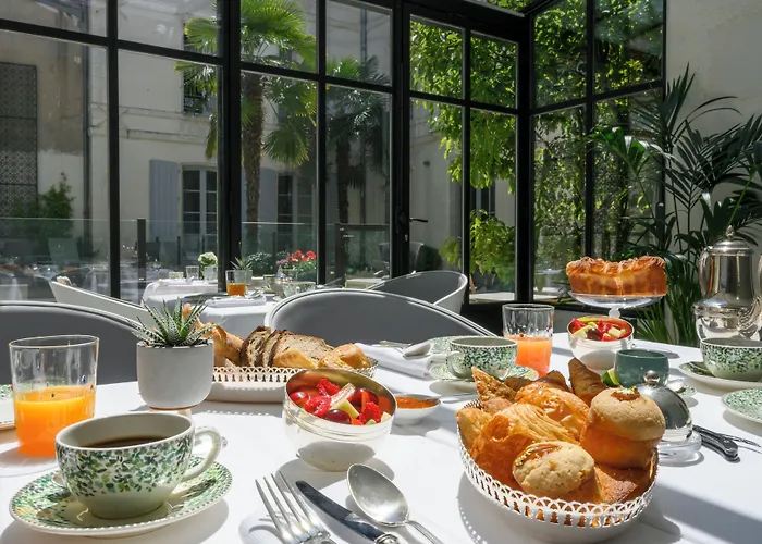 Grand Voile - Christopher Coutanceau